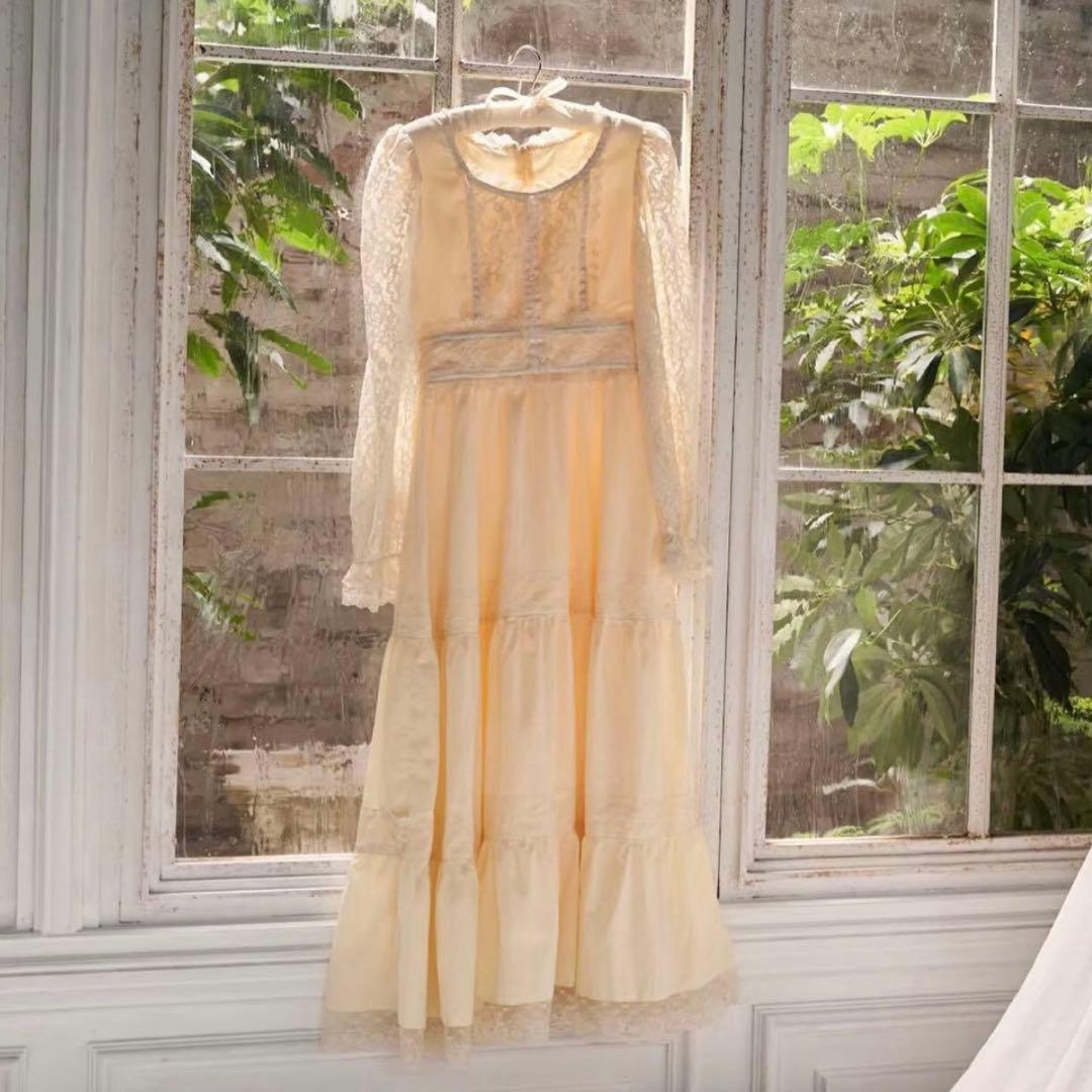 TreatÜrself special Vintage dress