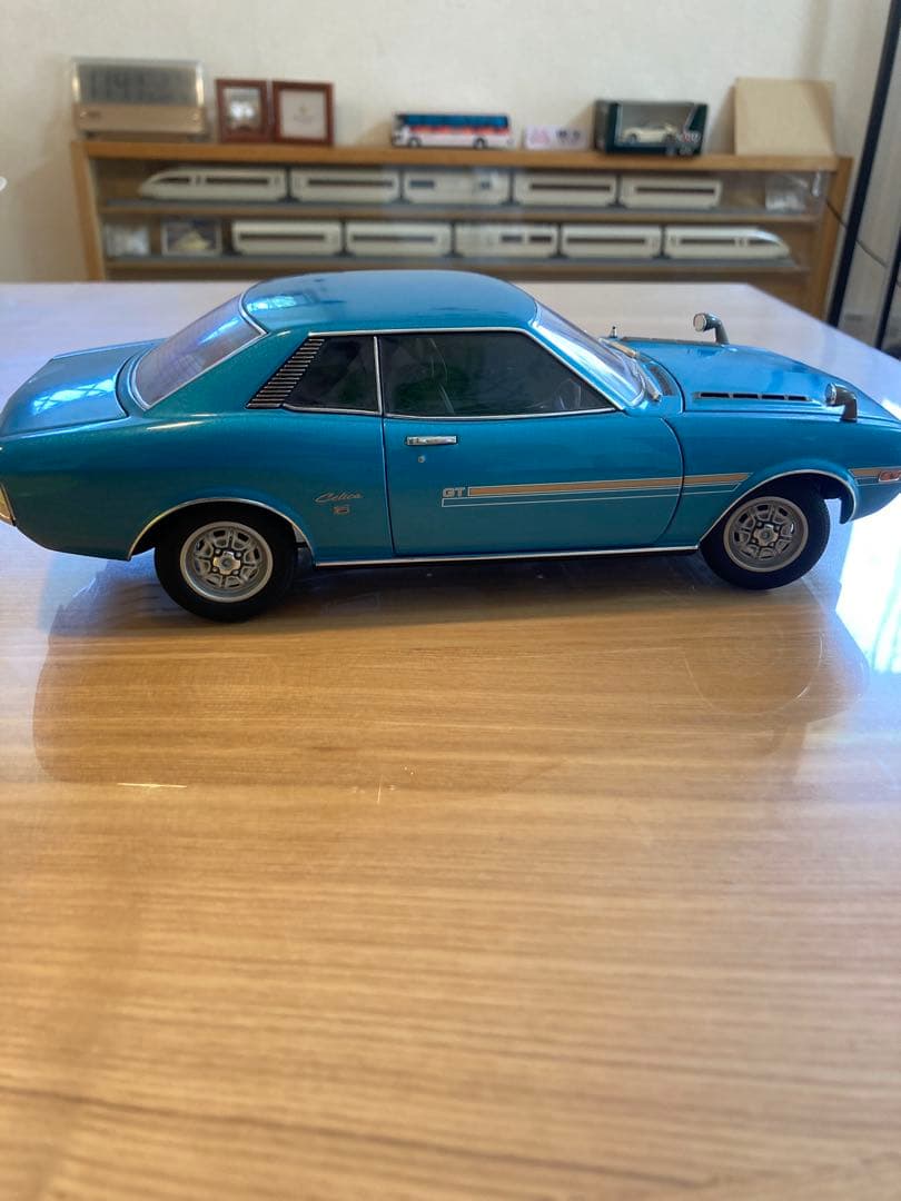 美品オートアート　1/18 ダルマセリカ前期型　ブルー　純正ケース有り