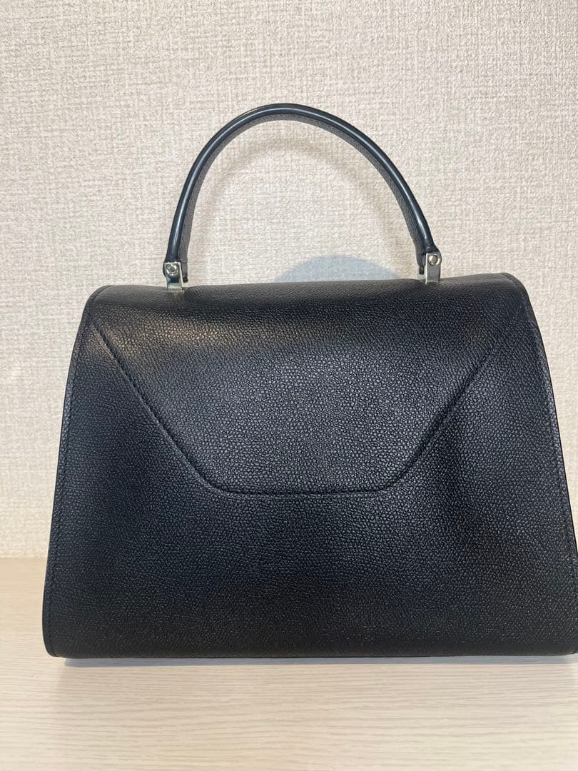 こそ★【ほぼ未使用】valextra イジィデ ミディアム ブラック