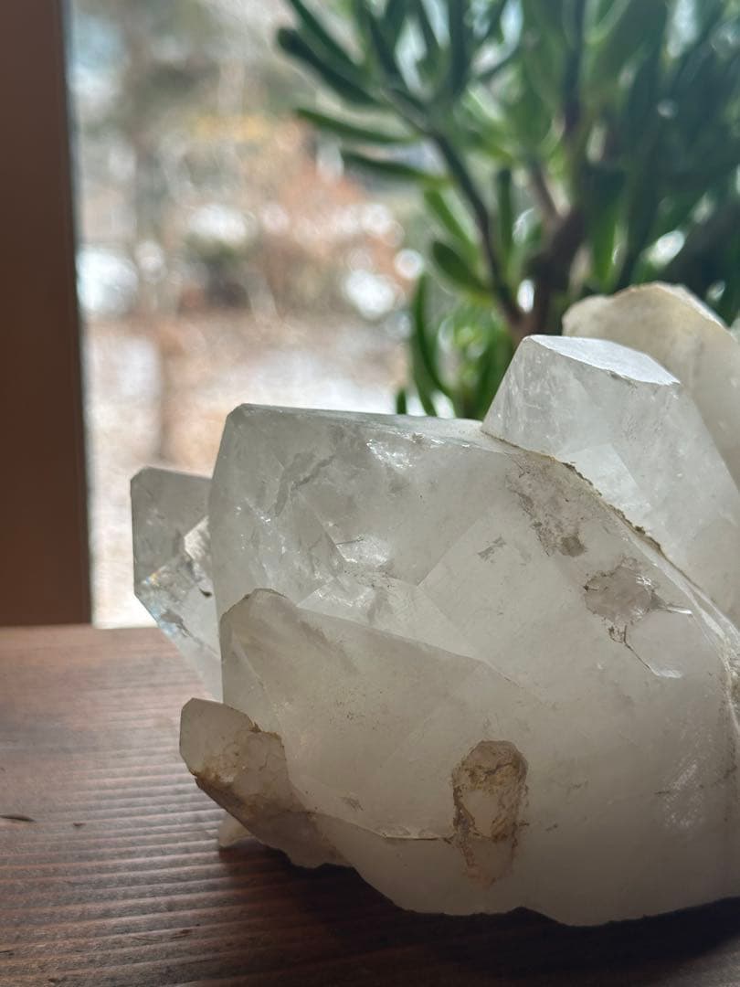 【水晶クラスター】1.2キロの迫力のクリスタル！浄化　魔除け　御守り