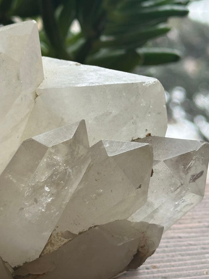 【水晶クラスター】1.2キロの迫力のクリスタル！浄化　魔除け　御守り
