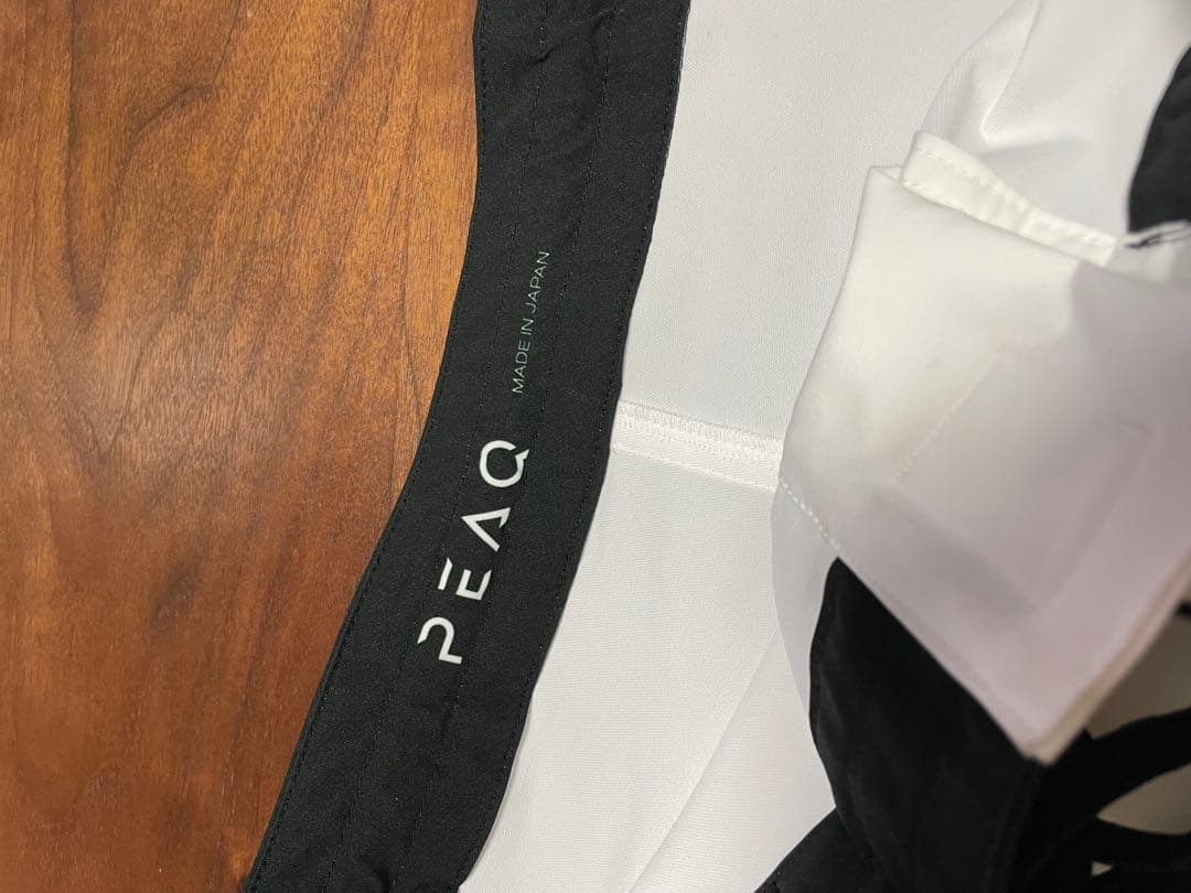 PEAQ スポーツ用水着 ホワイト/レッド/ブラック