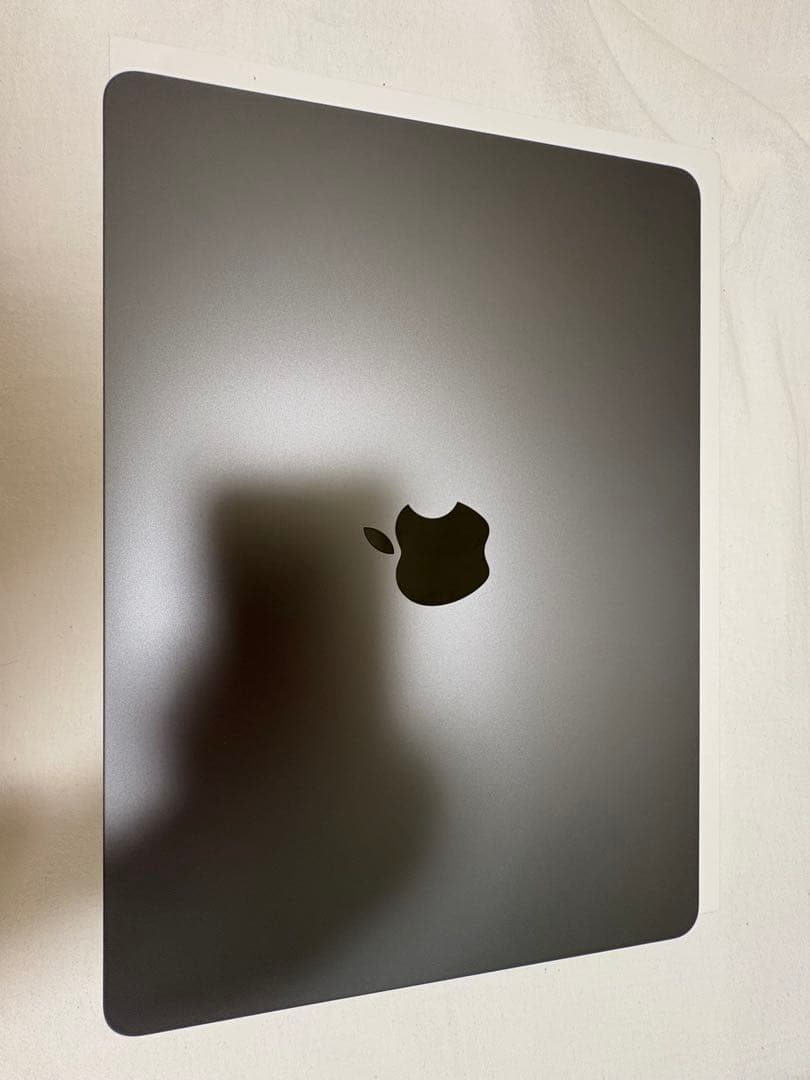 あ*様 (美品)Apple MacBook Air 13.6インチ M2 512