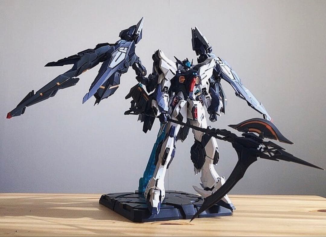 ロボット ZERO GRAVITY 1/100 JUDGE
