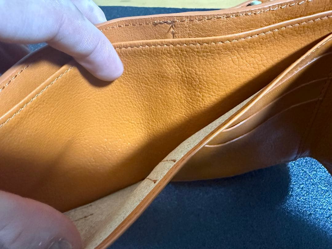 【未使用】イルビゾンテ がま口 二つ折り財布 キャラメル（ヤキヌメ）タグ・袋付