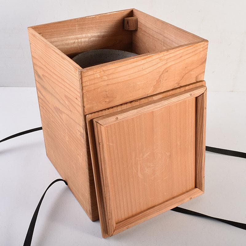 珠洲焼　有孔広口小壷　台座付　合わせ箱　C　R8830H