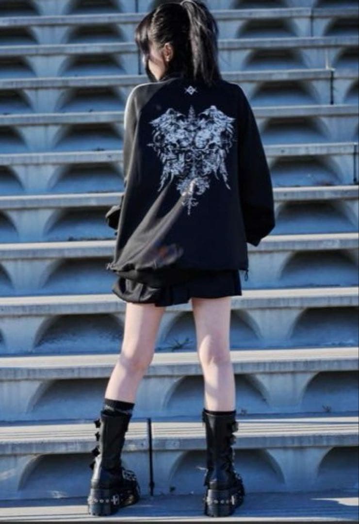 新品紙タグ無♡今期商品REFLEM/レフレム♡ポーチ付きジャージフリルスカート黒