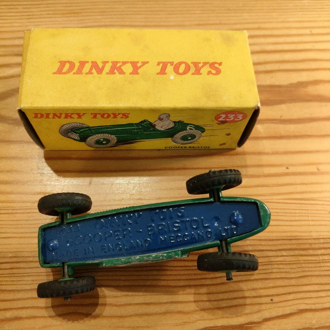 （1863）　DINKY TOYS　イギリス製　233　レーシングカー　クーパー