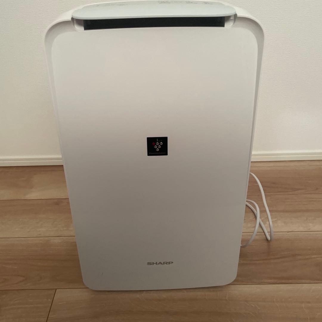 中古品　SHARP CV-R71-W 除湿機 ホワイト