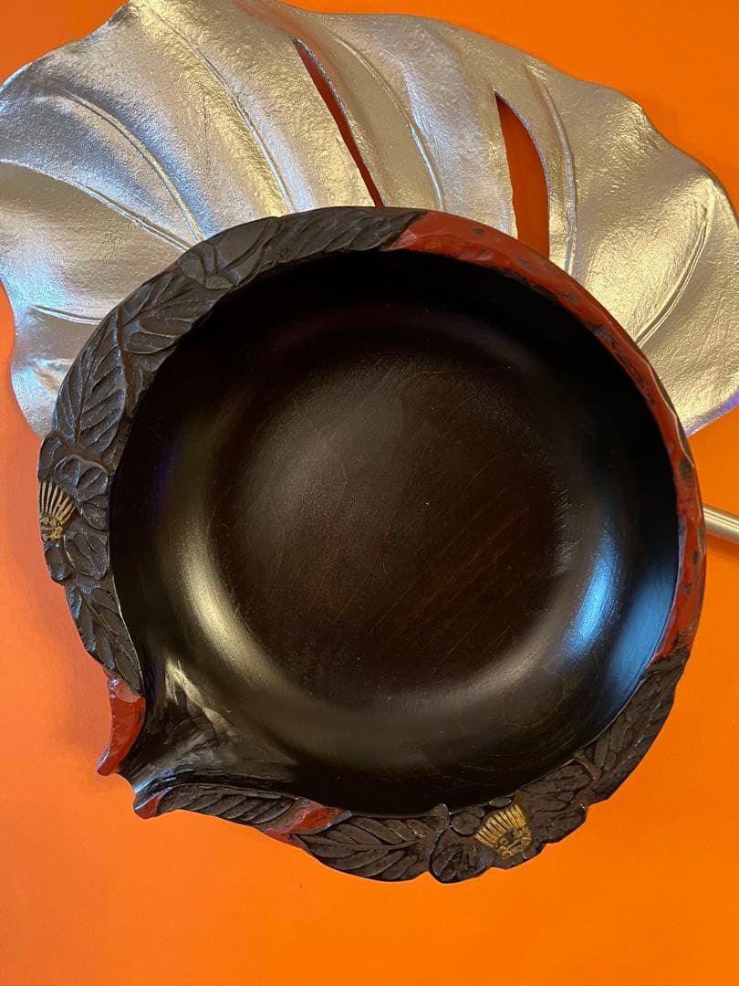 川添日記　片口小皿　草木彫漆器