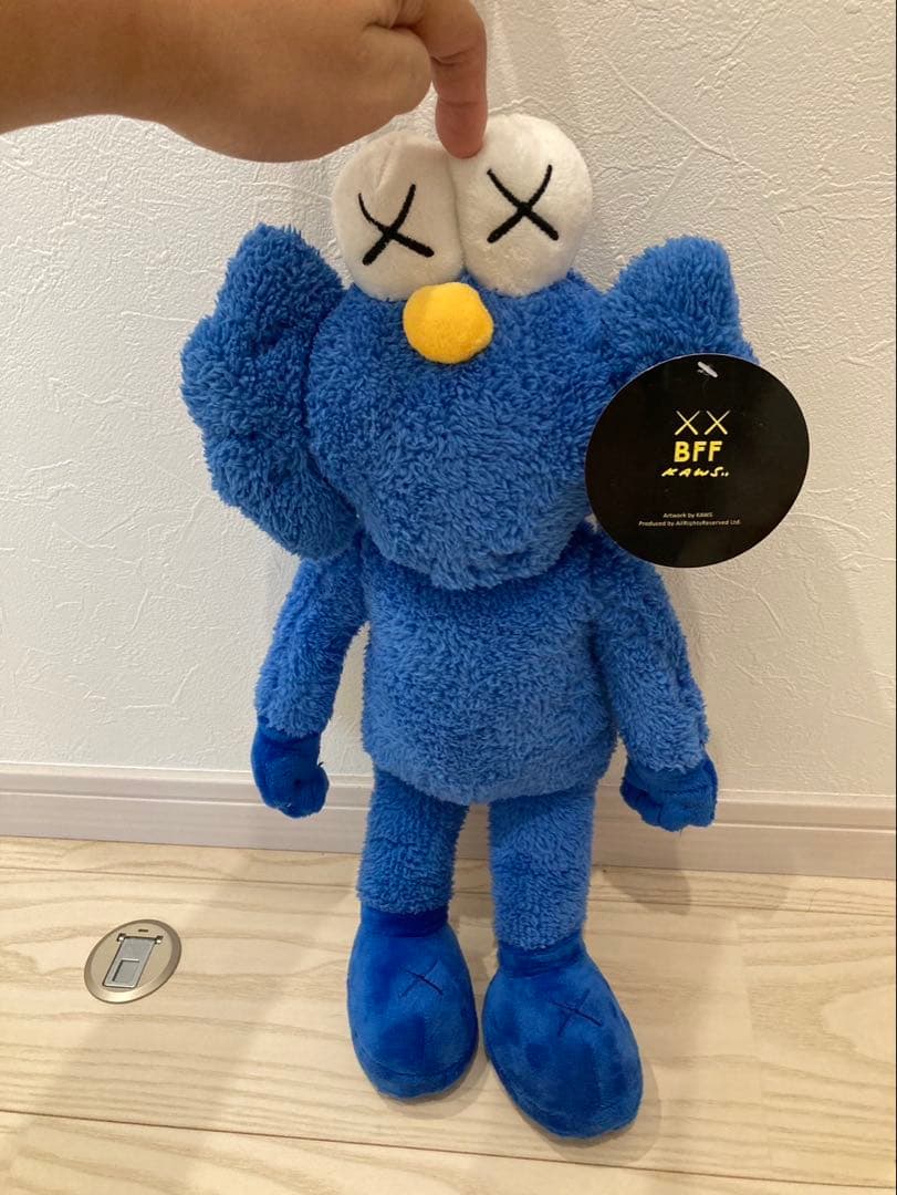 2体セット限定品KAWS Seeing KAWS BFF PLUSH ぬいぐるみ