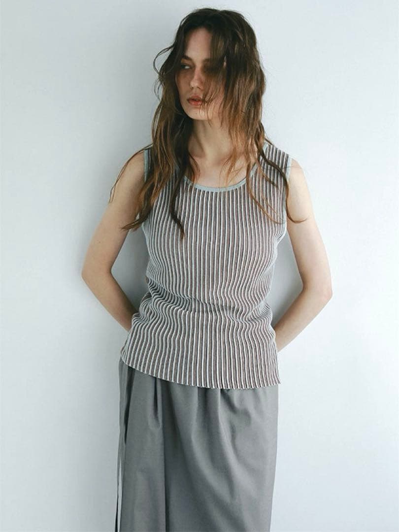 入手困難 ETRE TOKYO 新作 完売 マルチストライプニットタンクトップ