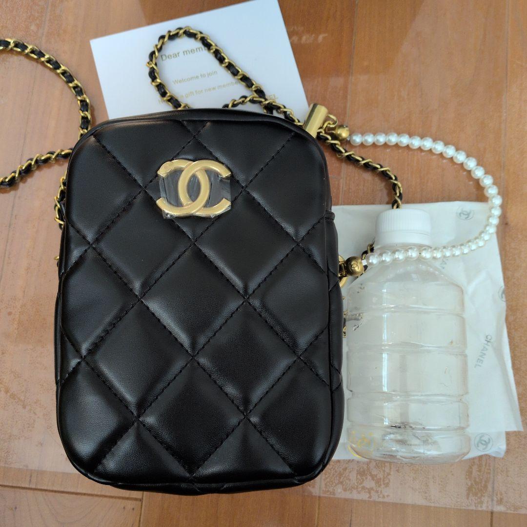 CHANEL シャネル　ブラックショルダーバッグ　ノベルティ