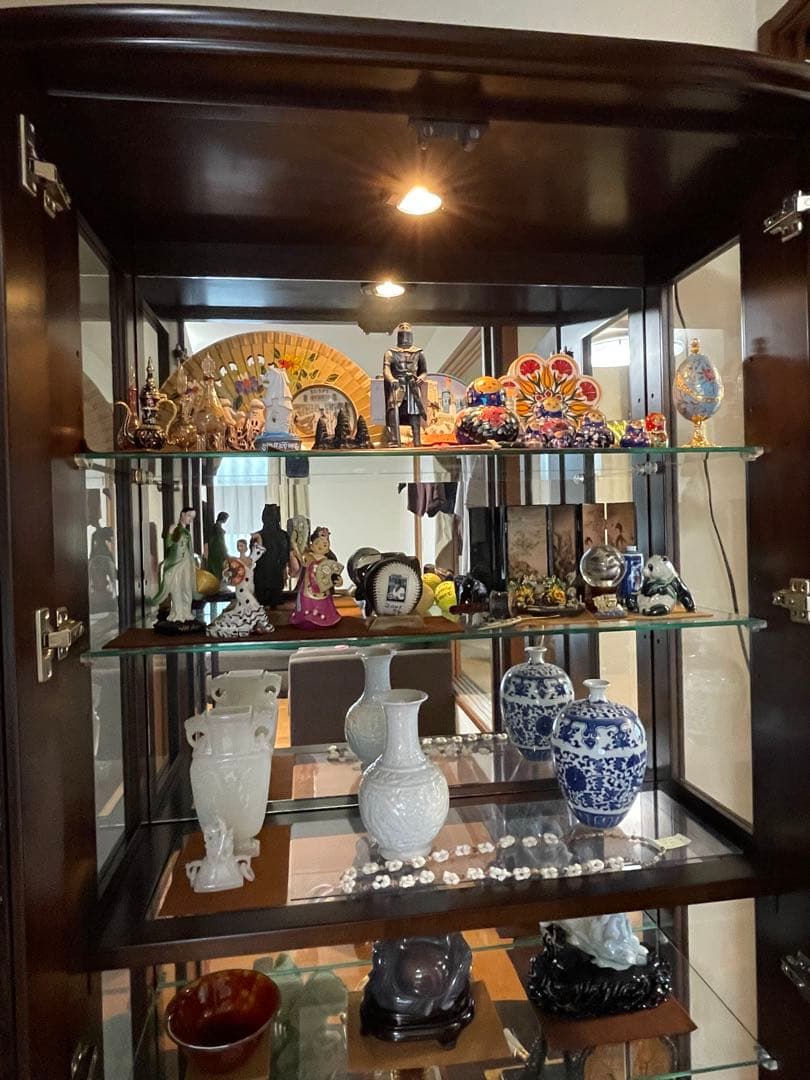 高級 コレクションケース ライト付 コレクションボード ガラスケース 完成品