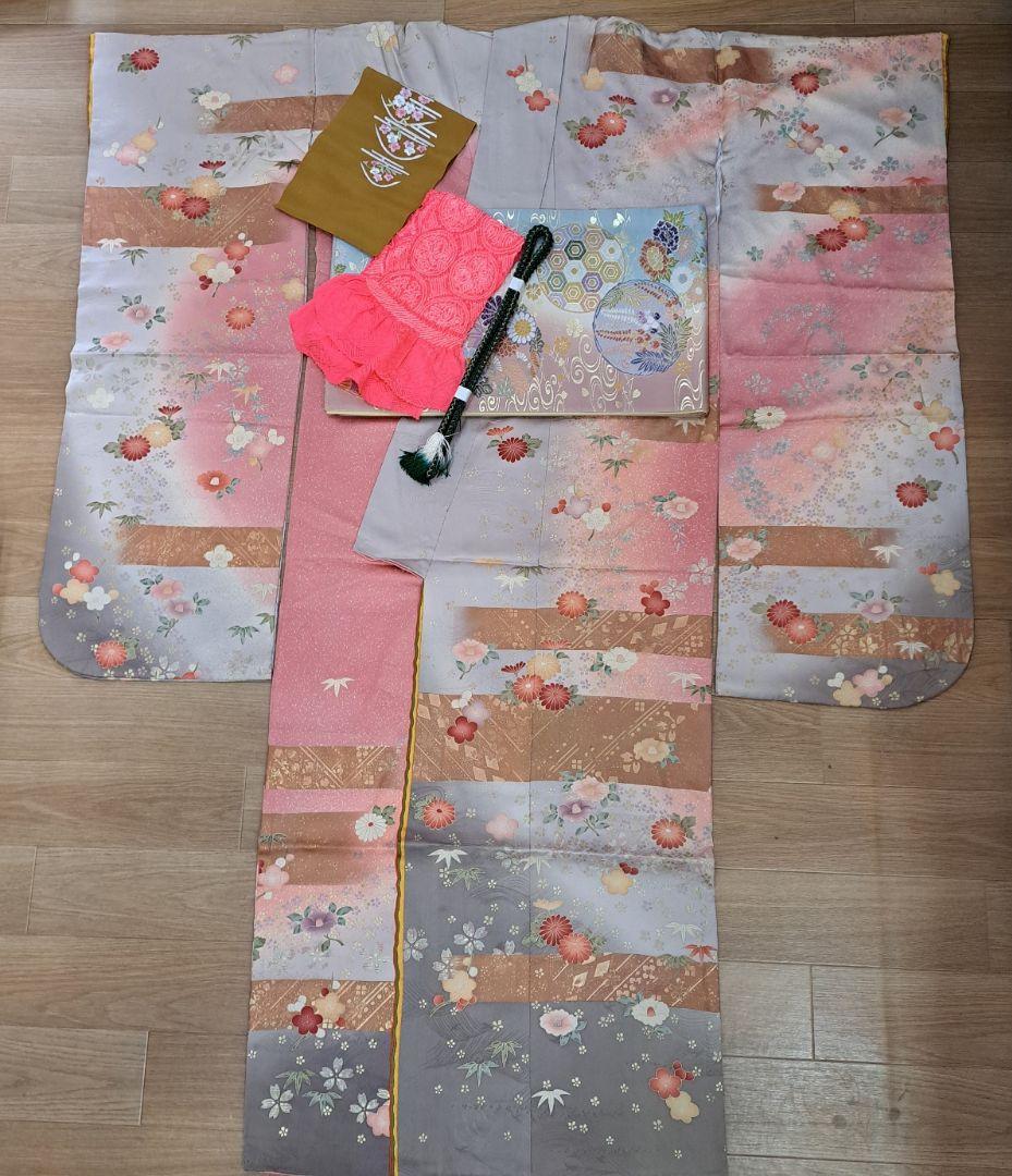 正絹振袖セット ピンク地の古典的な金彩模様と十二単風の重ね仕立 成人式に最適