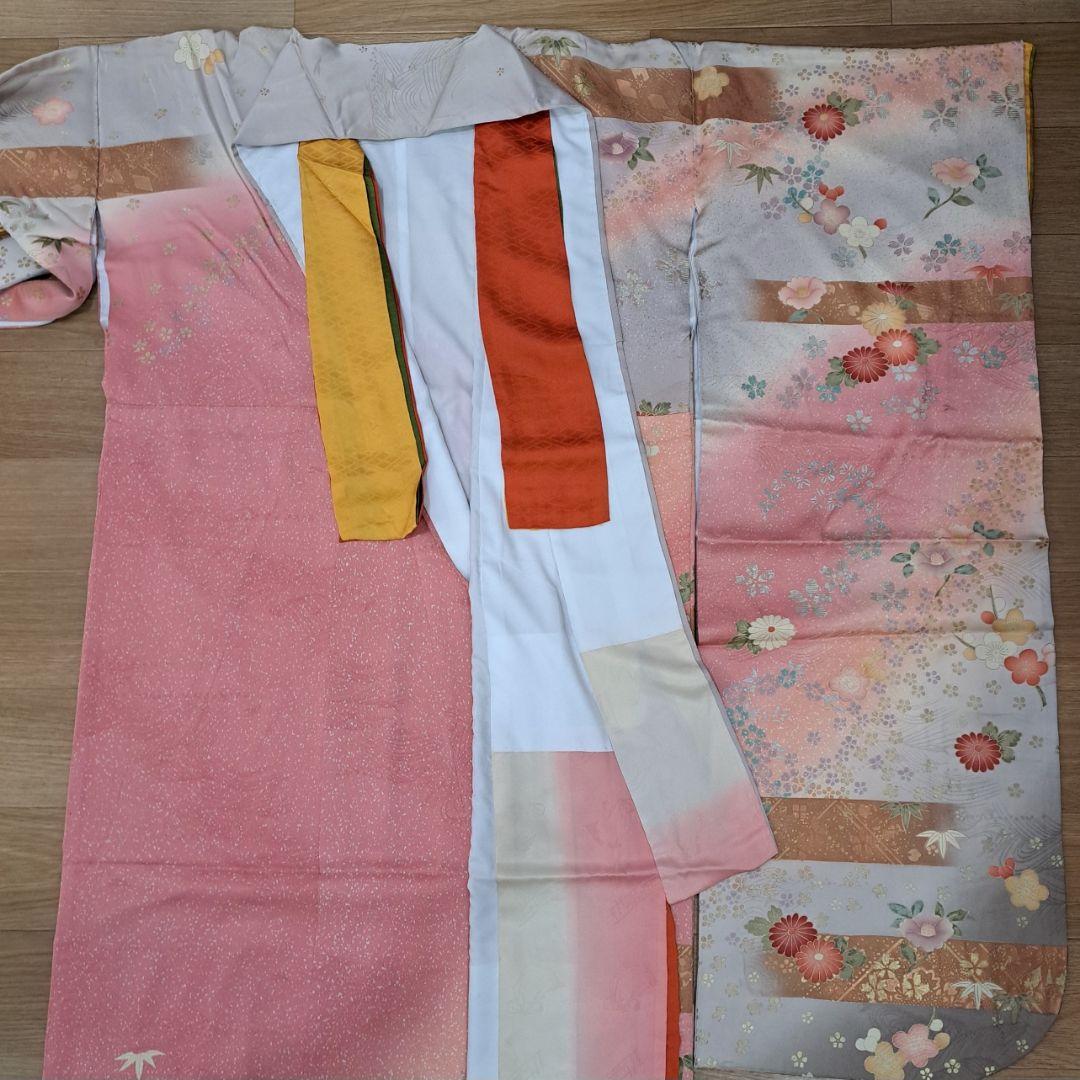 正絹振袖セット ピンク地の古典的な金彩模様と十二単風の重ね仕立 成人式に最適