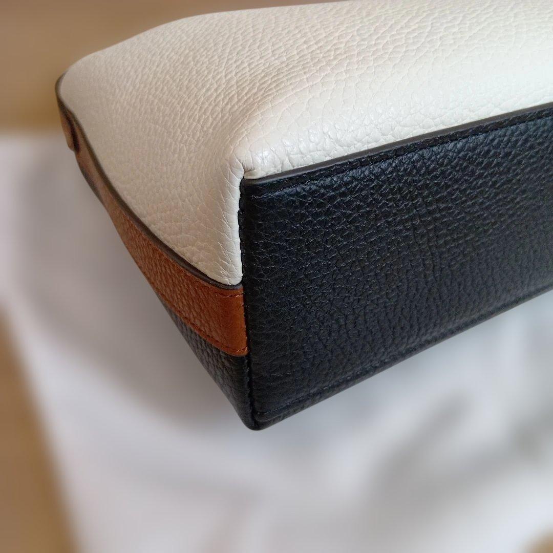 フルラ　バイカラー　ハンドバッグ