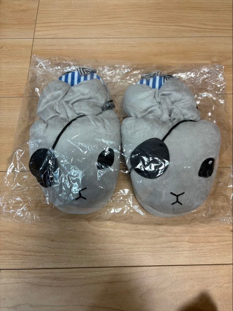 黒執事10周年記念　ビターラビット　スリッパ