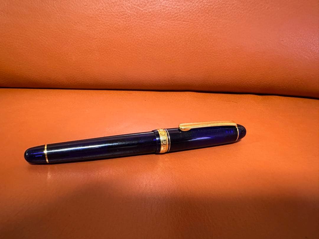 使用品　PLATINUM プラチナ 万年筆 青 金メッキ　センチュリー3776