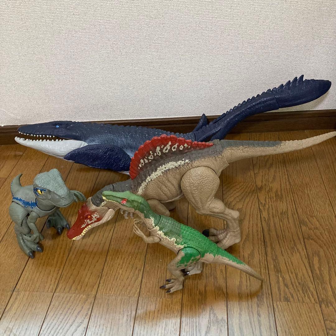 マテル ジュラシック・ワールド 恐竜模型　4体セット
