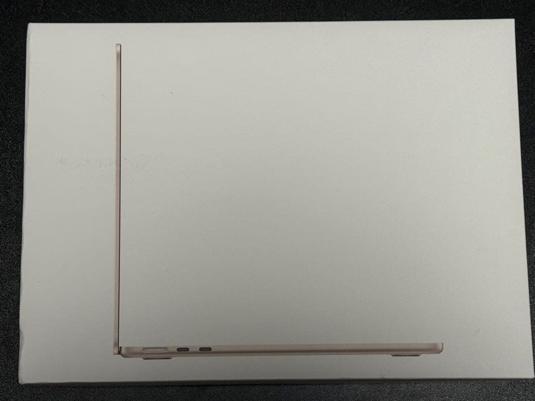 MacBook Air （M2,2022） 16GB/256GB 13㌅