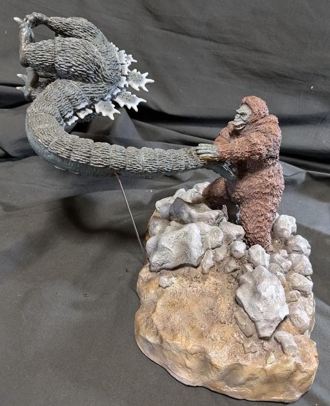 キンゴジ・ジャイアントスイング（パラダイス/イノウエアーツ）ガレージキット完成品