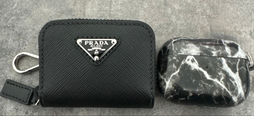 PRADA レザーポーチ　キーホルダー