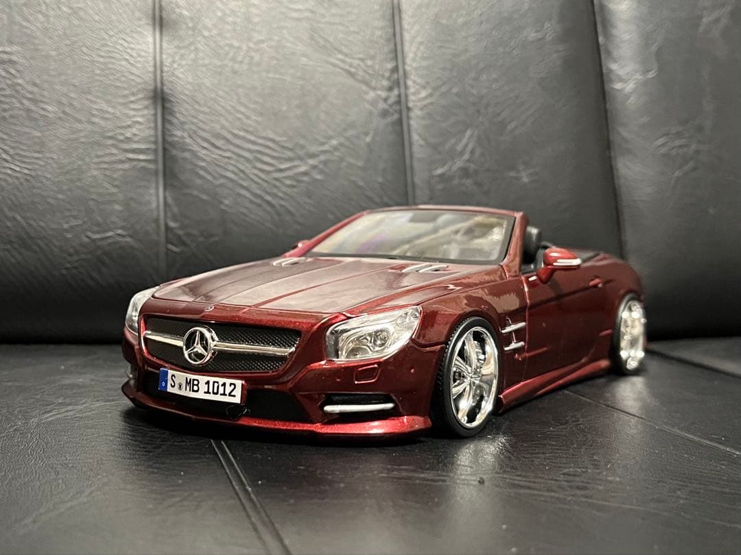 メルセデスベンツ　SLクラス　1/18