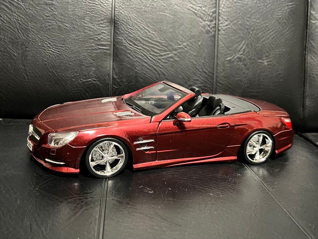 メルセデスベンツ　SLクラス　1/18