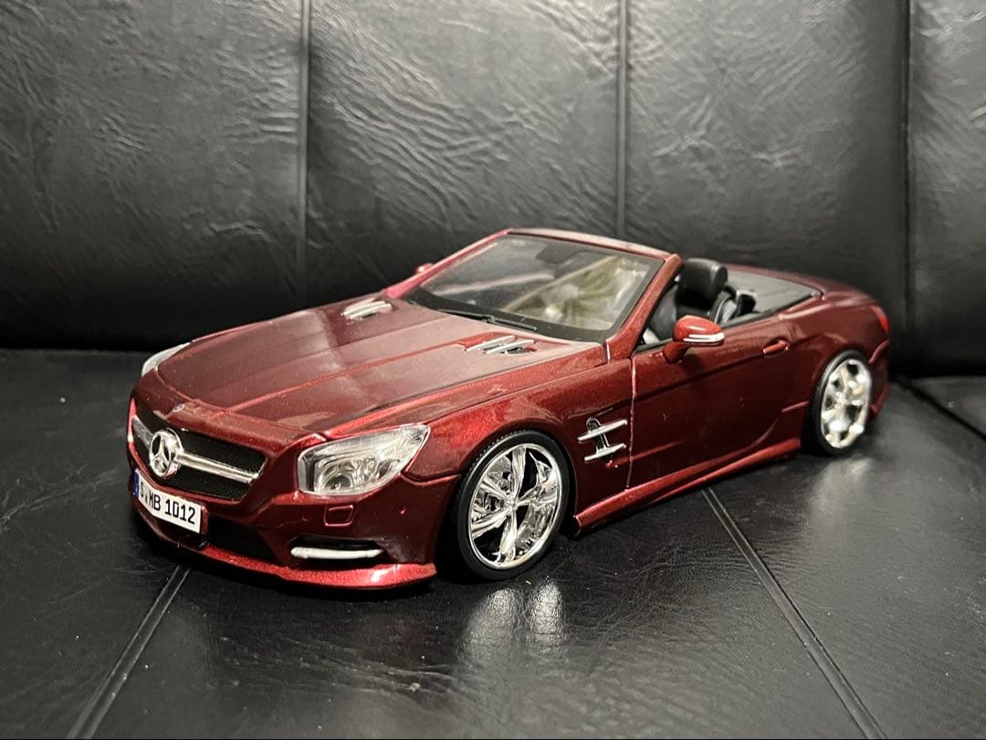 メルセデスベンツ　SLクラス　1/18