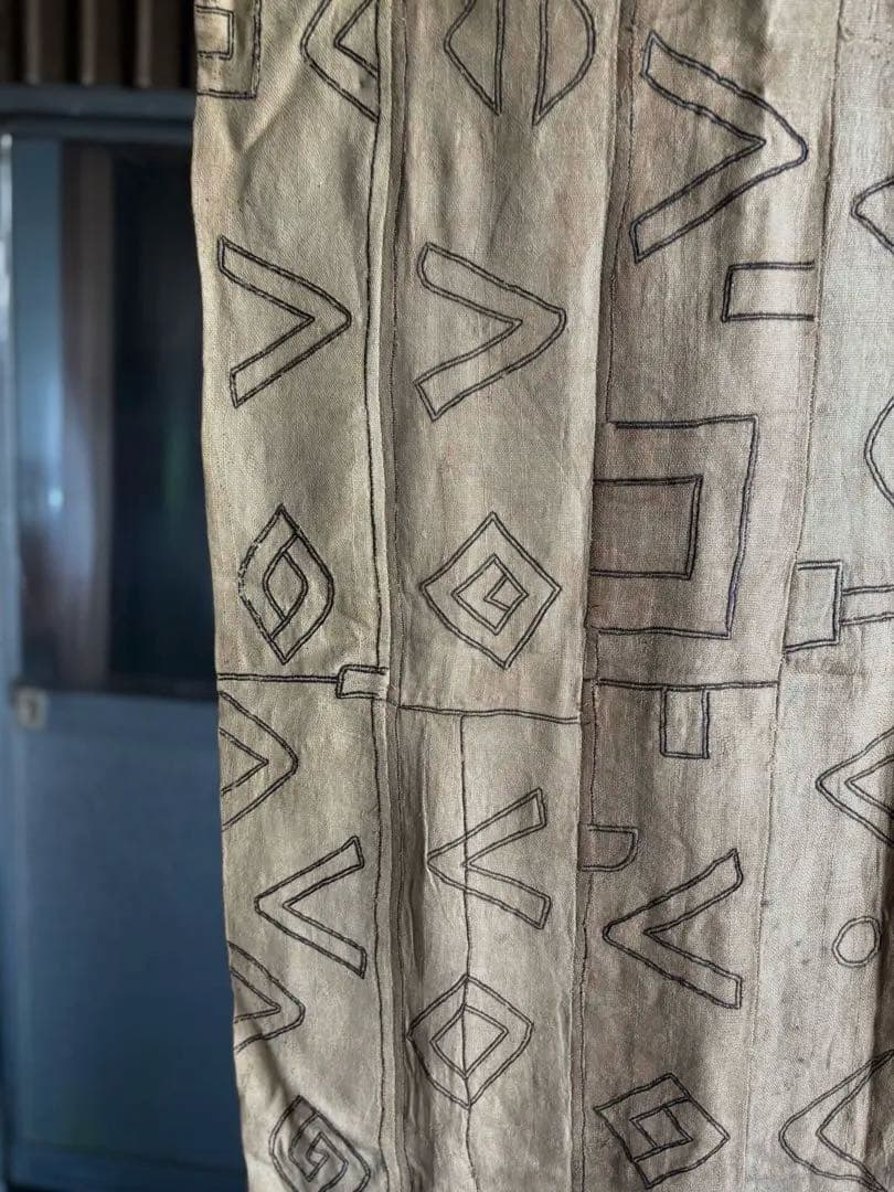 544アフリカヴィンテージ クバ王国 プショング族 ラフィア布 ンチャク 希少