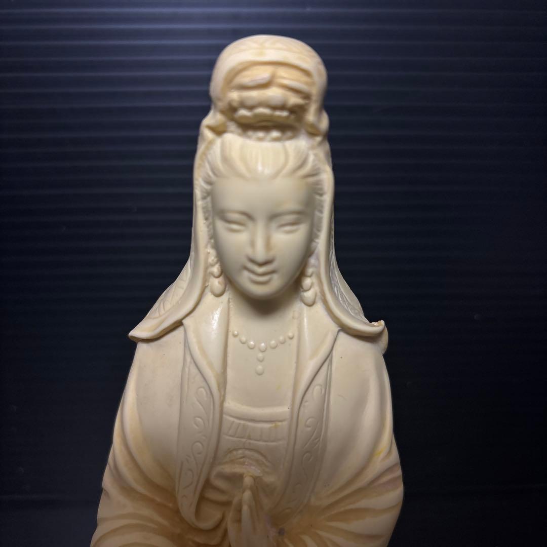 陶器製坐像 アイボリー