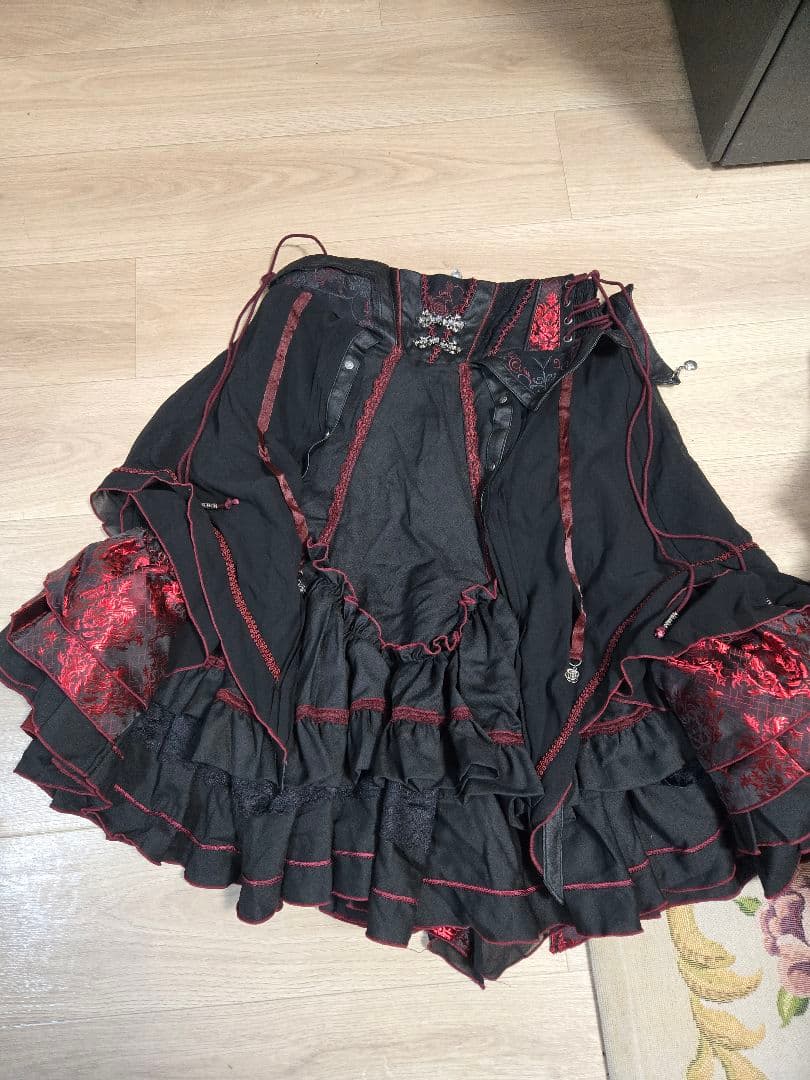 ozz☆ozz on☆チャイナスカート（赤）