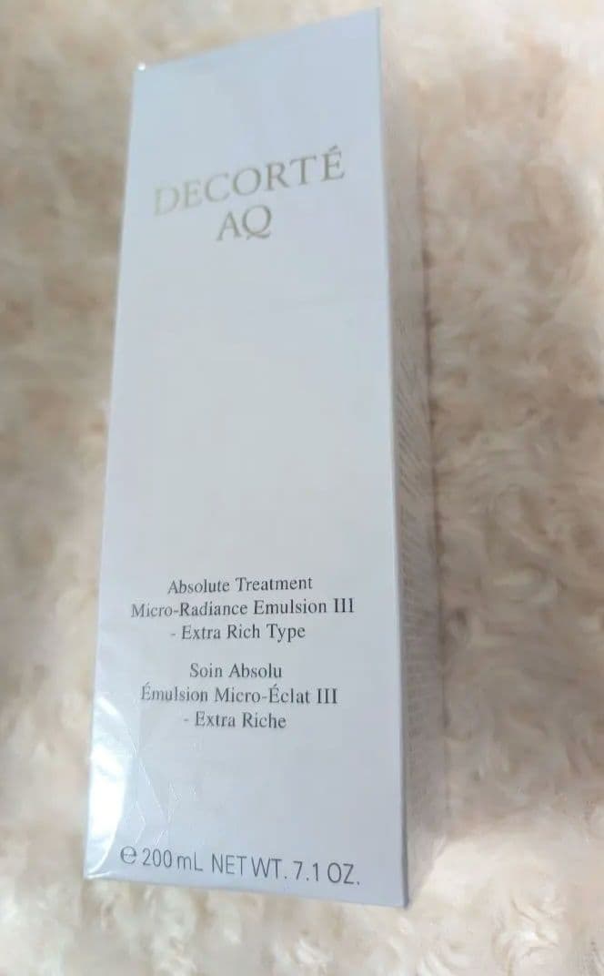 DECORTÉ AQ　アブソリュート エマルジョン マイクロラディアンスⅢ