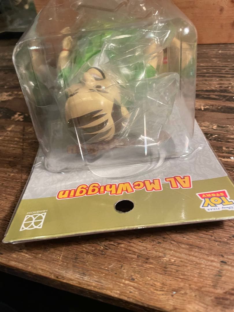 トイストーリー　toystory アル　フィギュア　（パッケージ割れ凹みあり）