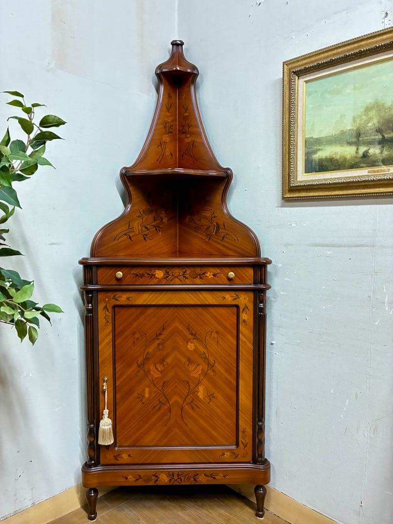 管397☆イタリア製☆アンティーク☆象嵌細工☆コーナーキャビネット
