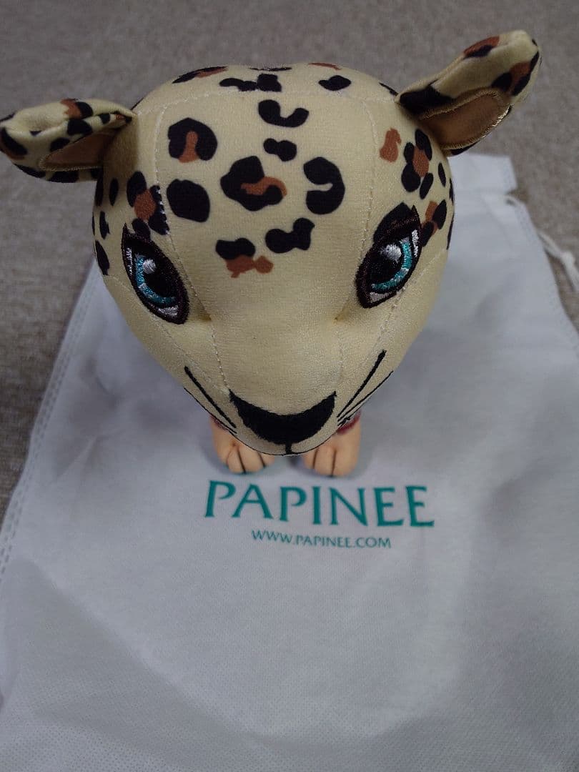完売品　サウジアラビア館　万博　PAPINEE ヒョウ ニムル　ぬいぐるみ
