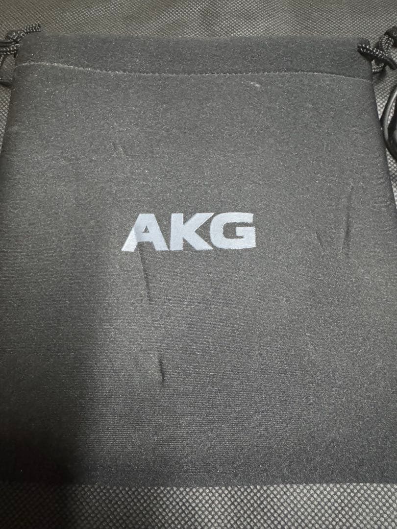 AKG Y50BT Bluetoothヘッドホン密閉型ブラック