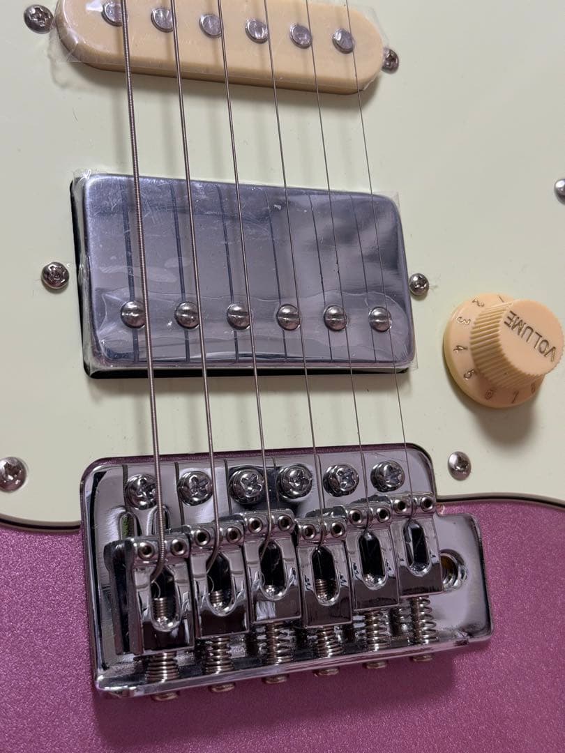 【ヘッドホンアンプ付き】Bacchus エレキギター ピンク