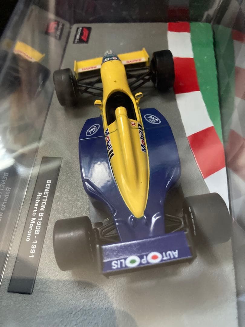 激レア　日本未発売　F1マシンコレクション　ベネトンB190B ロベルト　モレノ