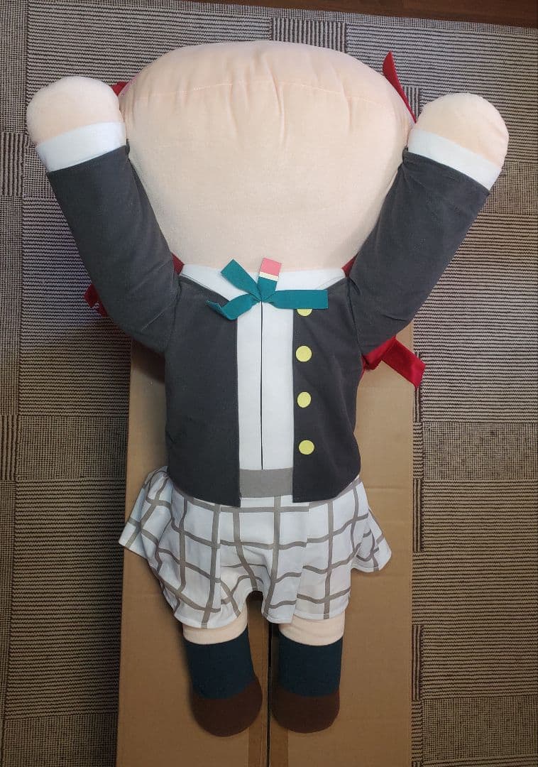 テラジャンボ　虹ヶ咲　エマ・ヴェルデ 　ラブライブ　寝そべりぬいぐるみ