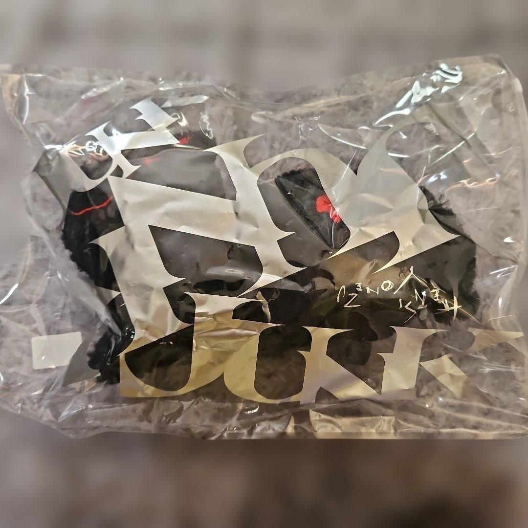 リイシューねこちゃん　黒赤