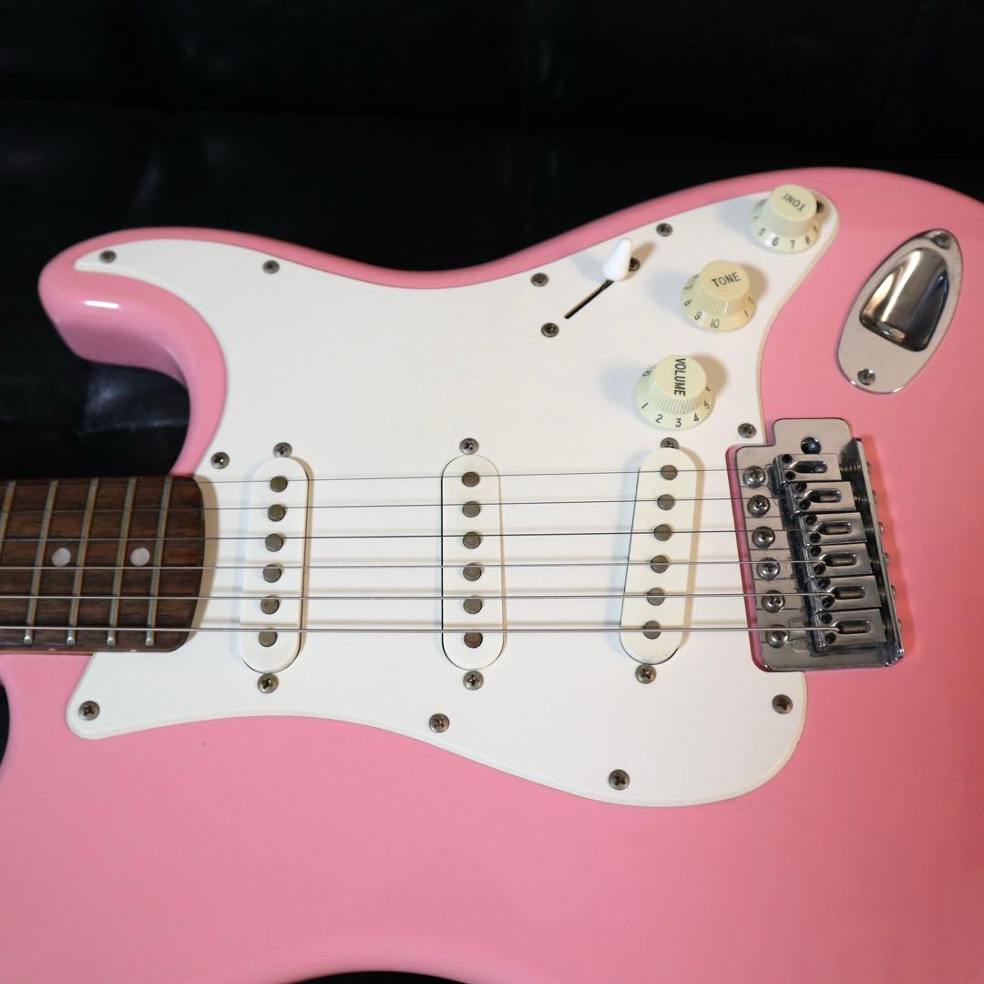 Squier by Fender BULLET STRAT PINK ストラト
