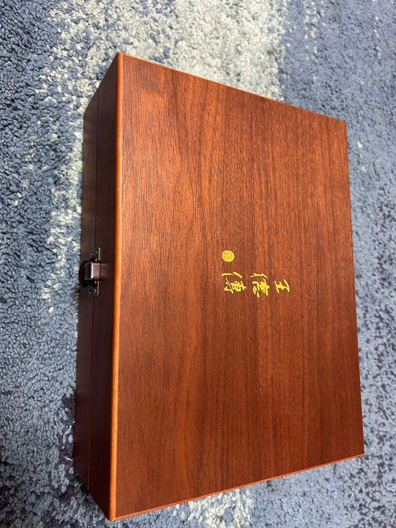 王徳傳　台湾ウーロン茶　2缶セット 木製箱入り