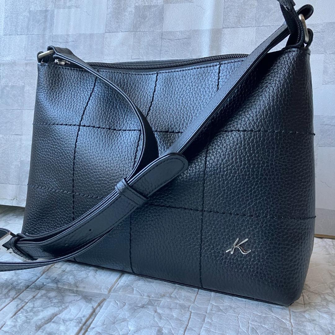 美品◎キタムラ ショルダーバッグ Kメタルロゴ レザー 斜め掛け ブラック