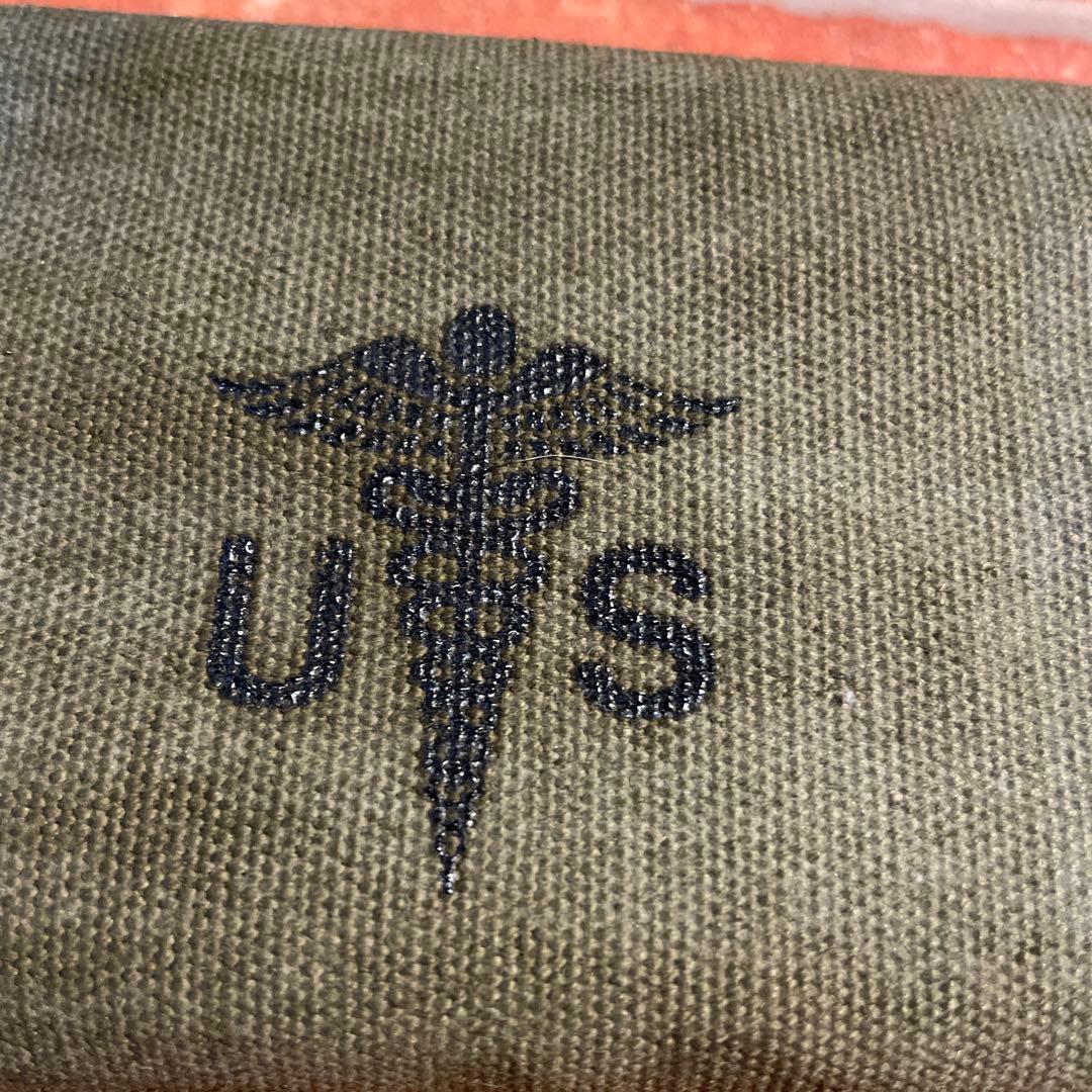 U.S. 医療シンボル ポーチ オリーブ　デッドストック