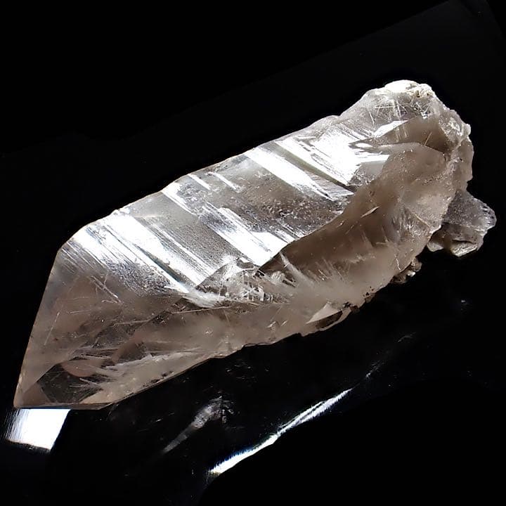 【パキスタン産】シルバールチルスモーキークォーツ