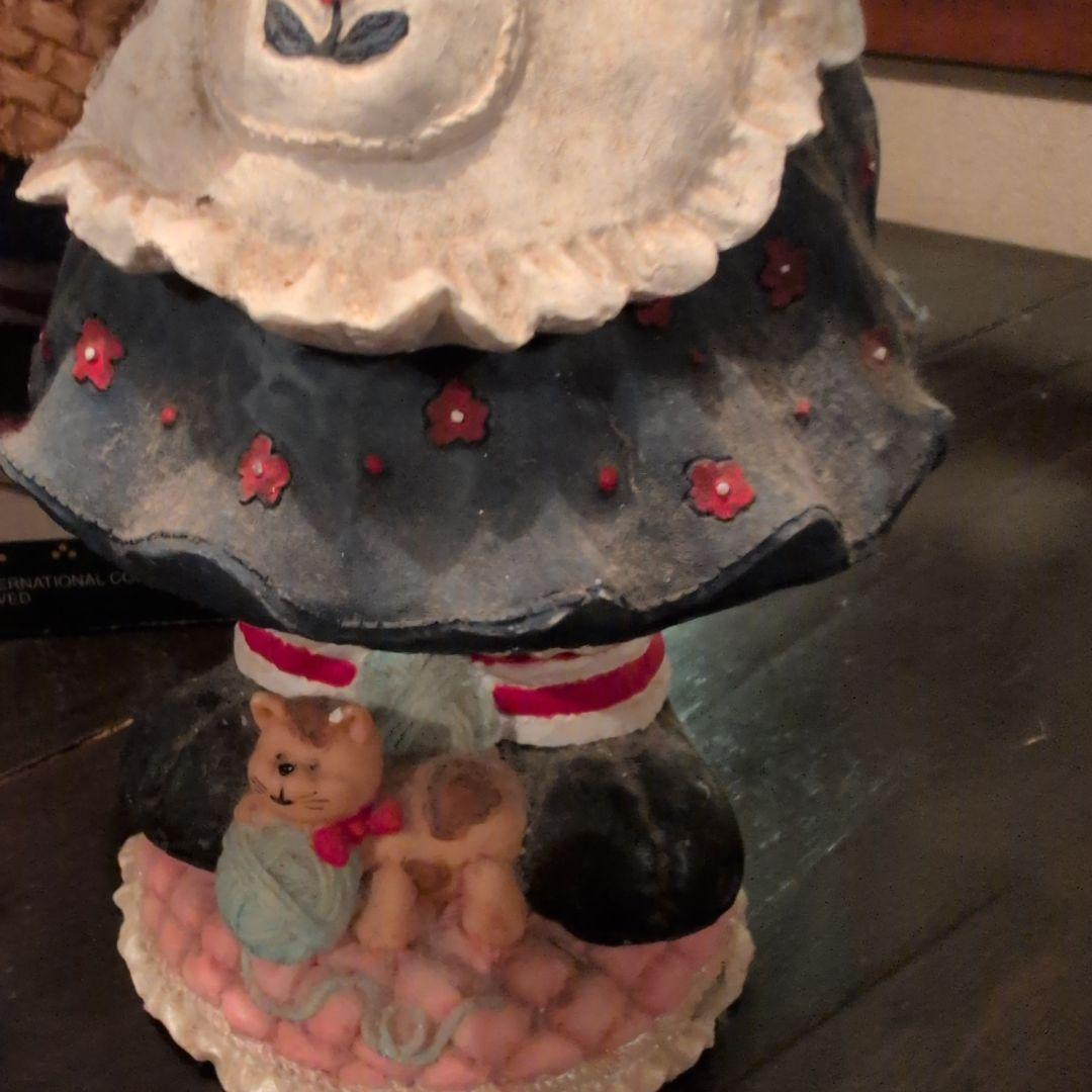 アン＆アンディ　陶器 オルゴールドール　ペア