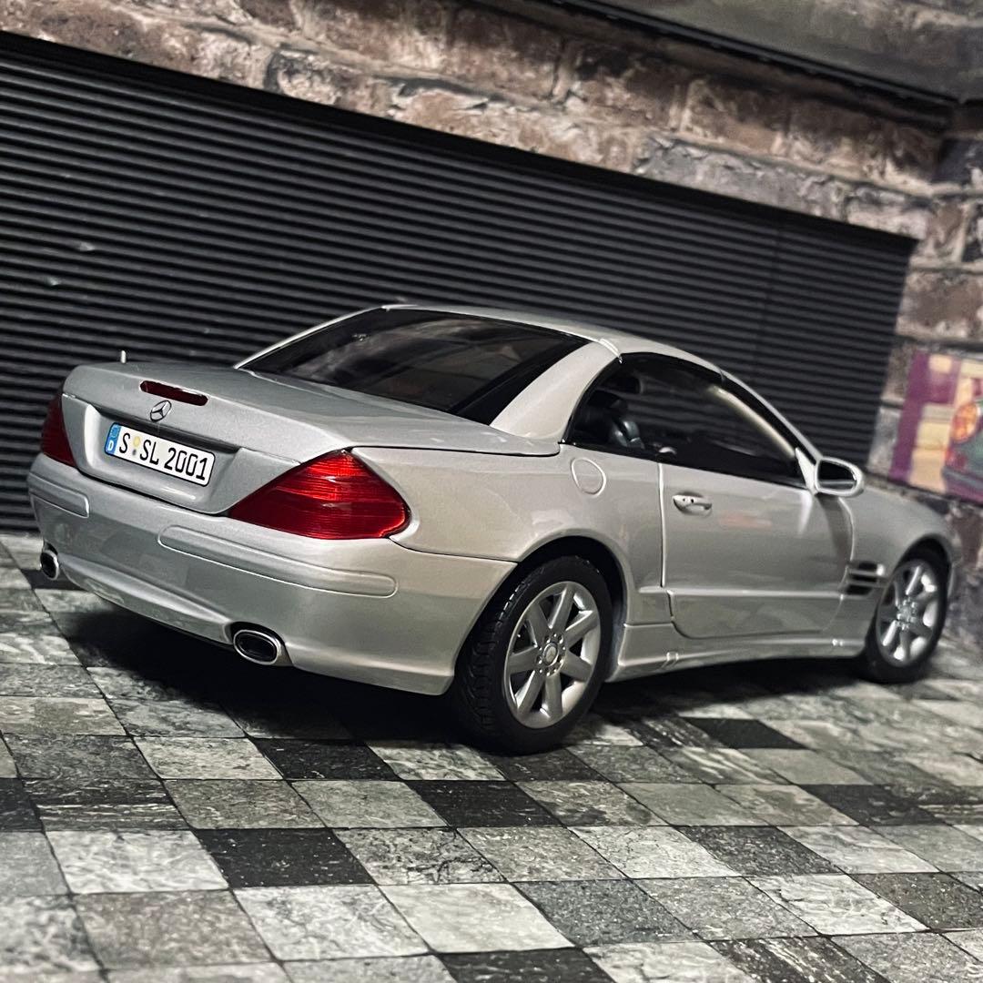 ディーラー特注 1/18 PMA メルセデス・ベンツ SL500 (R230)