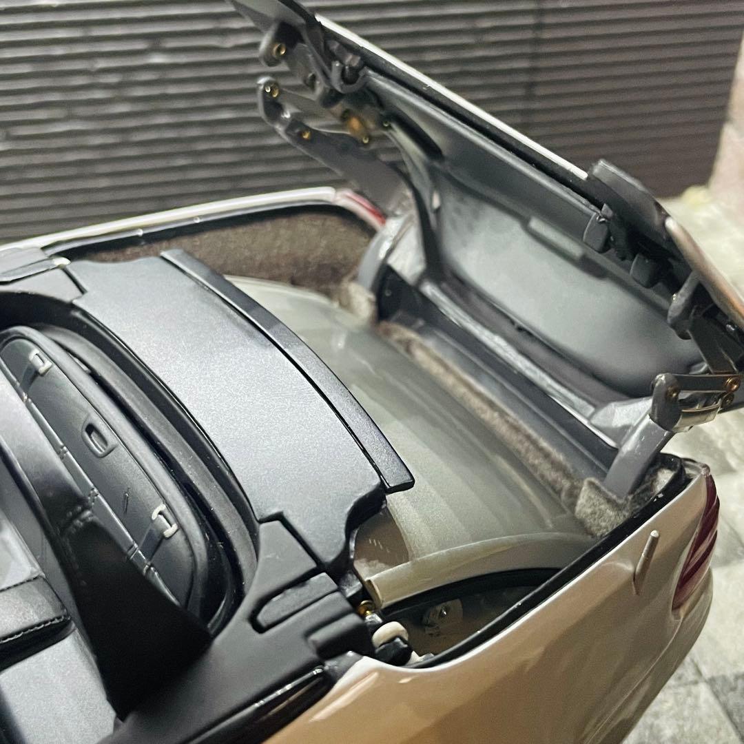 ディーラー特注 1/18 PMA メルセデス・ベンツ SL500 (R230)